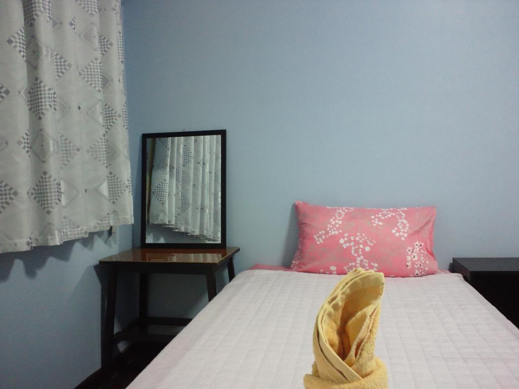 Nalin Guesthouse Чіангмай Номер фото